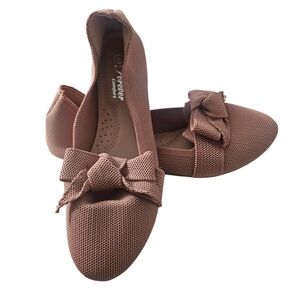 Women's Pink Flats